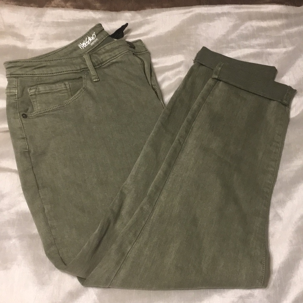NWOT Mossimo olive green pants, size 16